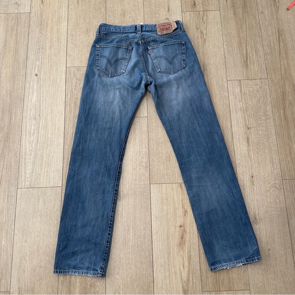 Vintage Levi 501 Straight Leg Button Fly - Picture 2 of 14